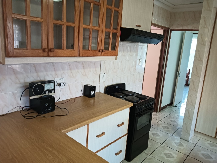 To Let 2 Bedroom Property for Rent in Hersham Western Cape